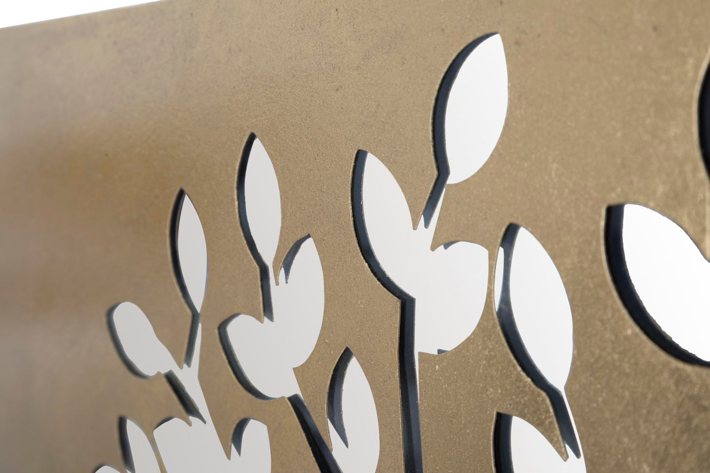 PANNELLO MATERNIT¨¦ OR CM 120X2X64