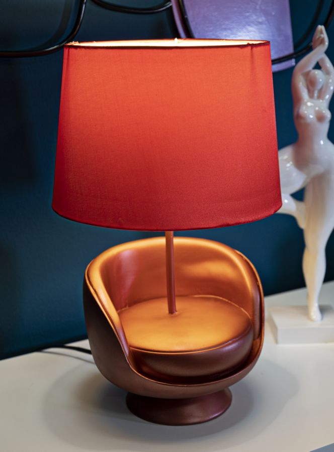LAMPADA DA COMODINO MIDCENTURY ROSSA CM ? 26X43