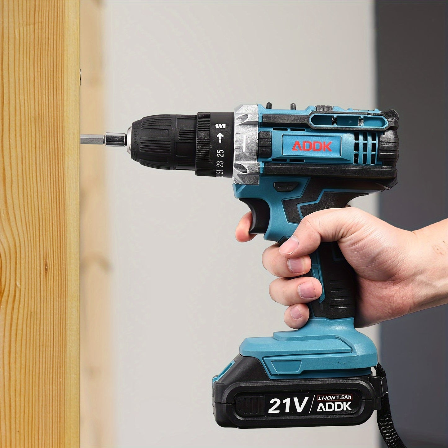 Ensemble de tournevis sans fil 21V avec 2 batteries et 37 accessoires 25+1 R¨¦glage du couple, 2 vitesses variables (moteur sans balais 1500mA)